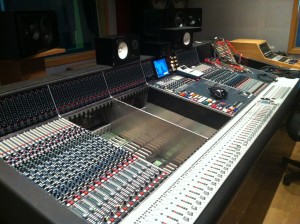 Une NEVE 88VR a coeur ouvert!