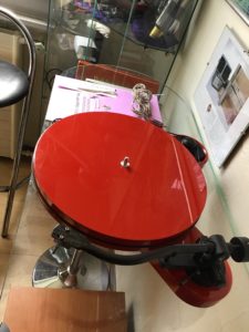 Pro-Ject RPM-1 Carbon RED