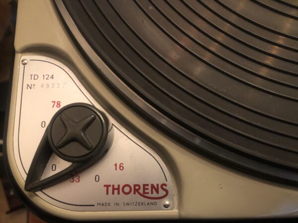 Thorens TD124 MKI
