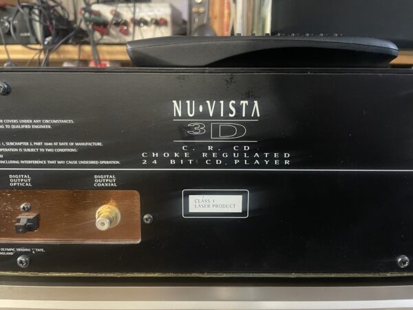 Musical Fidelity NuVista 3D back