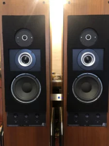 Acoustic Research AR9