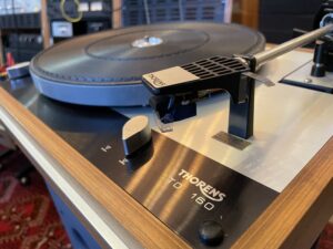 Thorens TD160